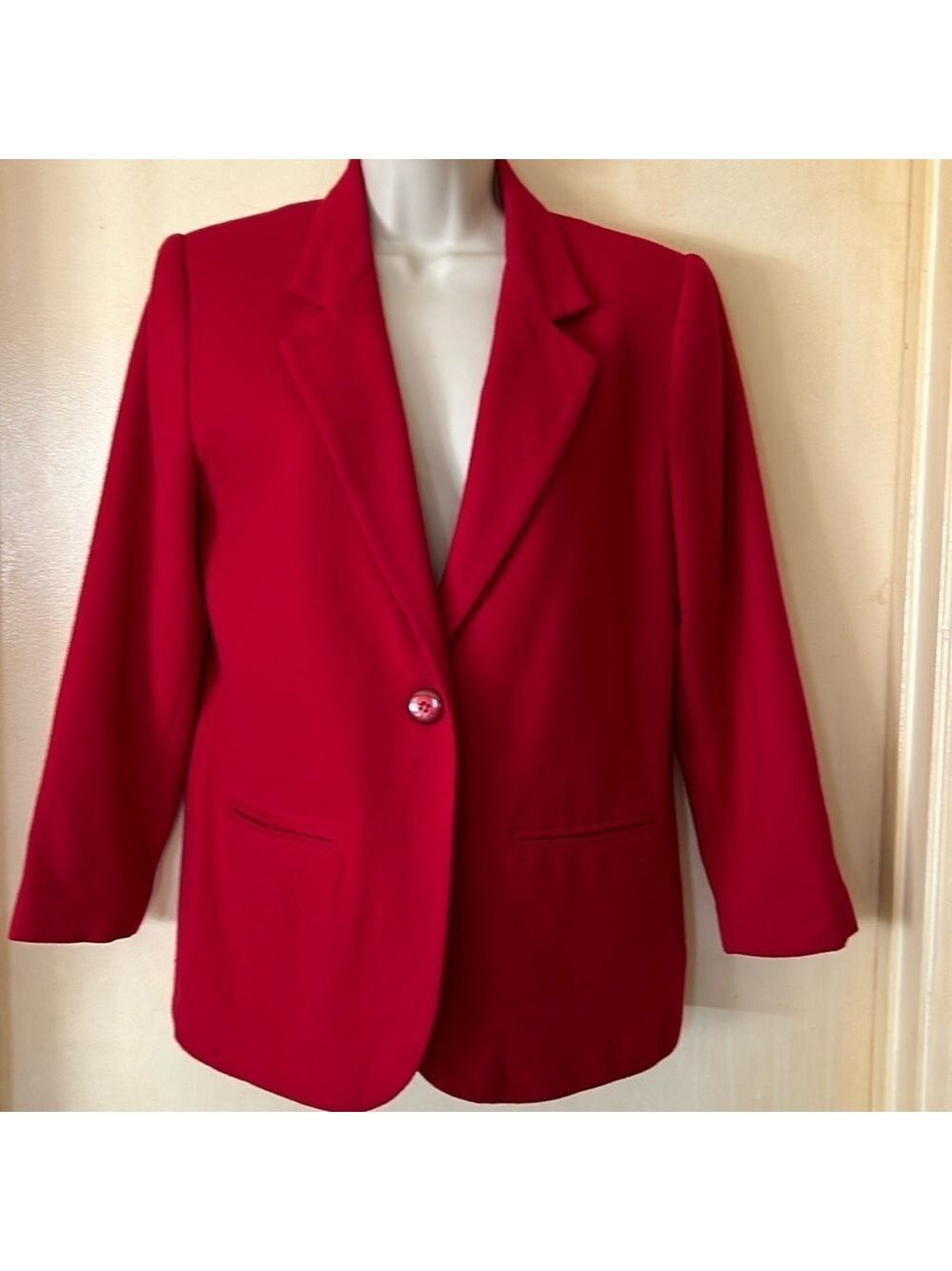 Sag Harbor petite  Pure Wool Red Wool Blazer size 6P